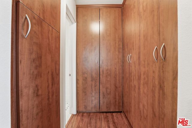 7154 Lexington Avenue, West Hollywood, CA 90046