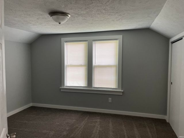 1738 E Bowman Street, South Bend, IN 46613