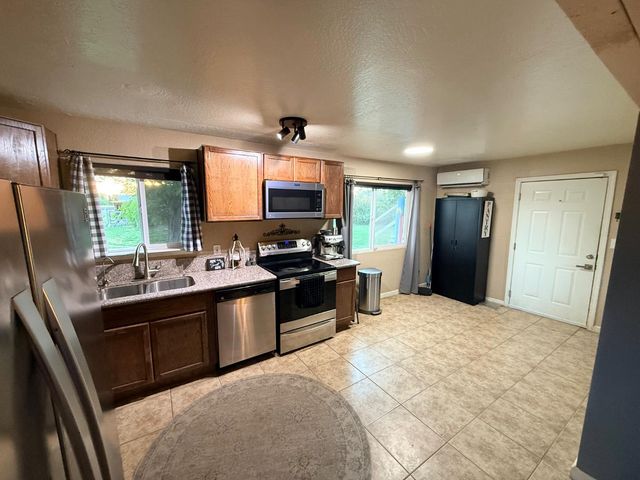 2578 Nicolaus Ave, East Nicolaus, CA 95659