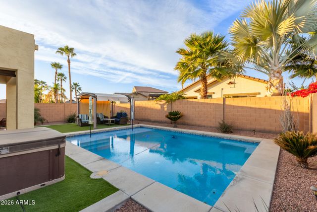 866 E La Costa Place, Chandler, AZ 85249
