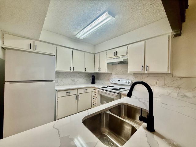 12922 Wirevine Lane, Houston, TX 77072