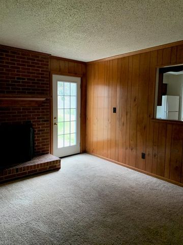 1577 Dylan DR, Virginia Beach, VA 23464