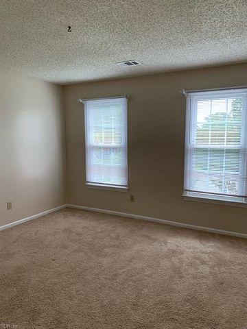 1577 Dylan DR, Virginia Beach, VA 23464