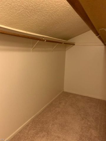 1577 Dylan DR, Virginia Beach, VA 23464