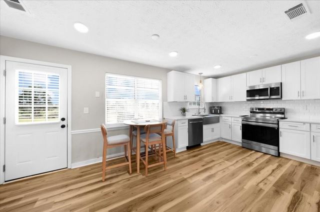 6460 Dove Drive, Loganville, GA 30052