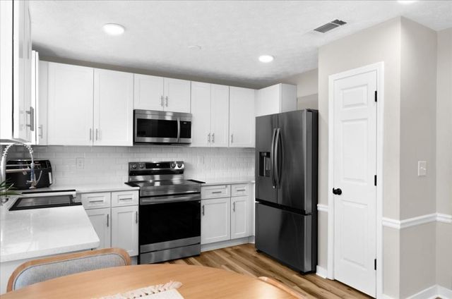 6460 Dove Drive, Loganville, GA 30052