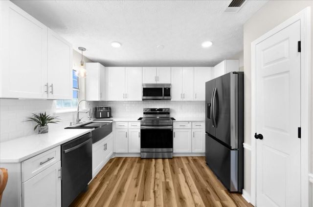 6460 Dove Drive, Loganville, GA 30052