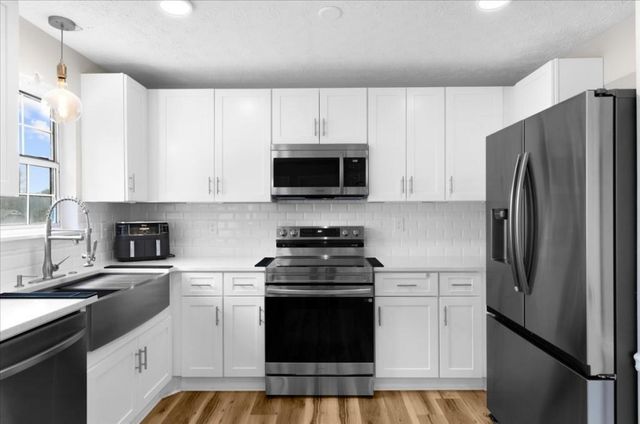 6460 Dove Drive, Loganville, GA 30052