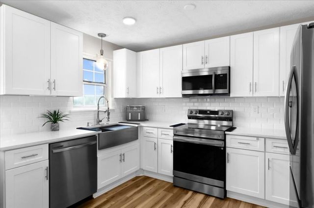 6460 Dove Drive, Loganville, GA 30052