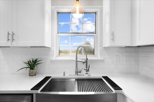 6460 Dove Drive, Loganville, GA 30052