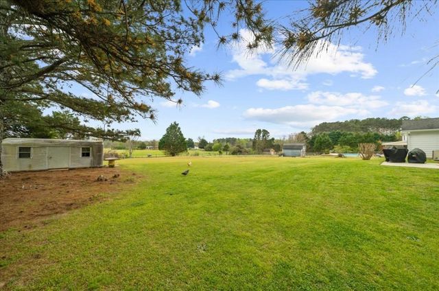 6460 Dove Drive, Loganville, GA 30052