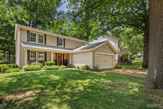811 Weatherwood, Manchester, MO 63021