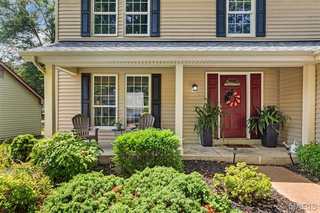 811 Weatherwood, Manchester, MO 63021