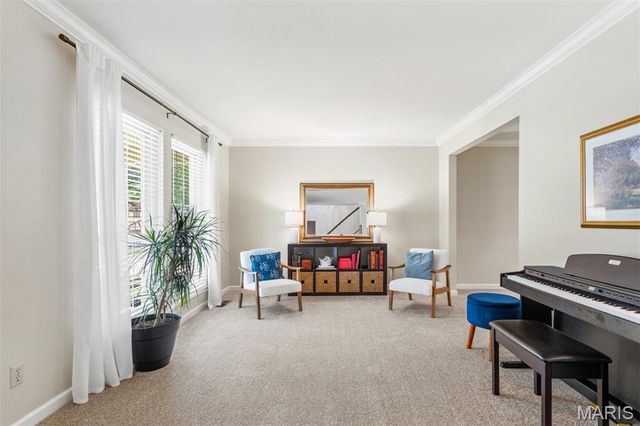 811 Weatherwood, Manchester, MO 63021
