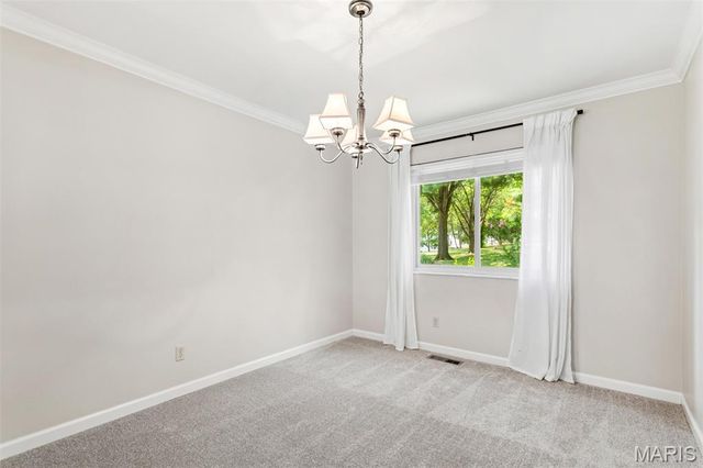 811 Weatherwood, Manchester, MO 63021