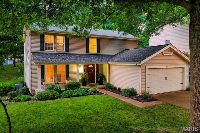 811 Weatherwood, Manchester, MO 63021
