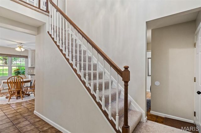 811 Weatherwood, Manchester, MO 63021
