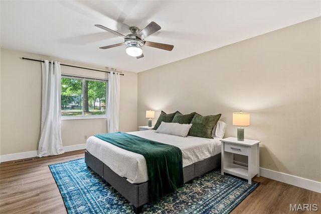 811 Weatherwood, Manchester, MO 63021