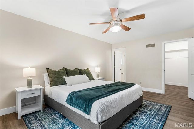 811 Weatherwood, Manchester, MO 63021