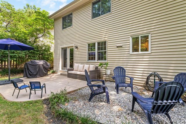 811 Weatherwood, Manchester, MO 63021