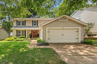 811 Weatherwood, Manchester, MO 63021