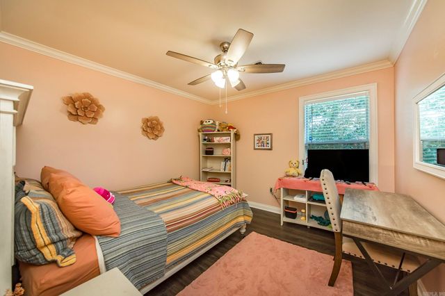 2 Richland Hills Dr, Conway, AR 72034