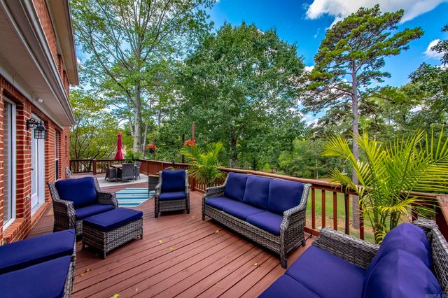 2 Richland Hills Dr, Conway, AR 72034