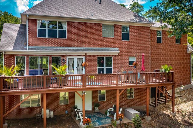 2 Richland Hills Dr, Conway, AR 72034