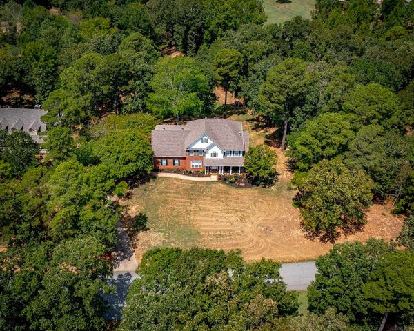 2 Richland Hills Dr, Conway, AR 72034