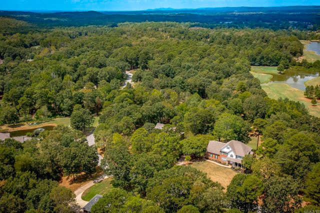 2 Richland Hills Dr, Conway, AR 72034
