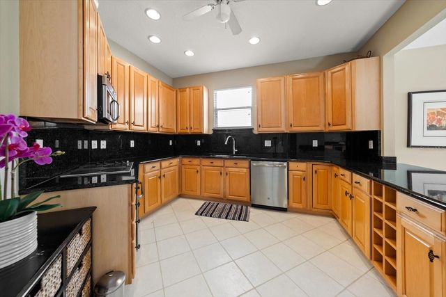 1620 SAND KEY ESTATES COURT, Clearwater Beach, FL 33767