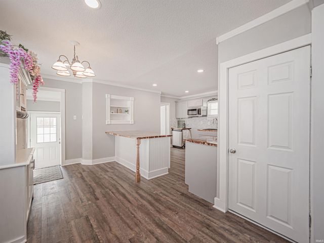 2206 W Virginia Street, Evansville, IN 47712