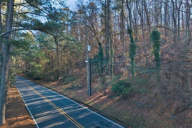 2413 Spalding Drive, Atlanta, GA 30350
