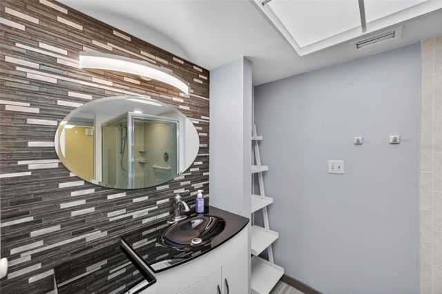 131 BLUFF VIEW DRIVE 403, Belleair Bluffs, FL 33770