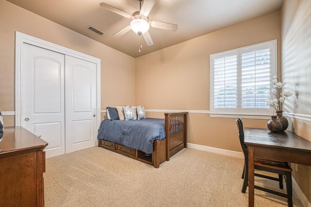 2222 E Hogan Avenue, Fresno, CA 93730