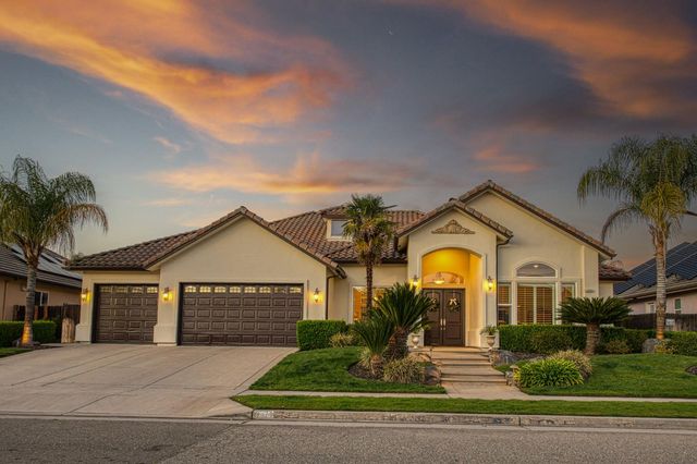 2222 E Hogan Avenue, Fresno, CA 93730