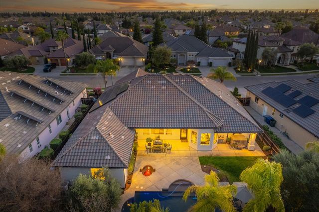 2222 E Hogan Avenue, Fresno, CA 93730