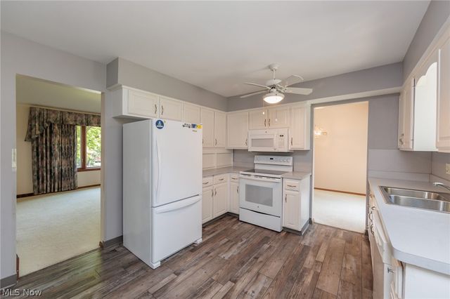 2207 Jacqueline Drive, Parma, OH 44134