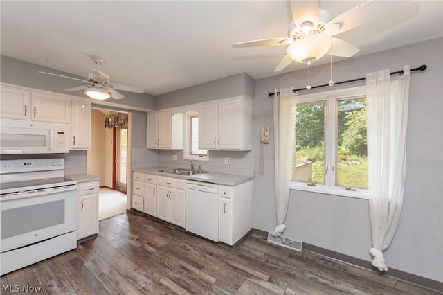 2207 Jacqueline Drive, Parma, OH 44134