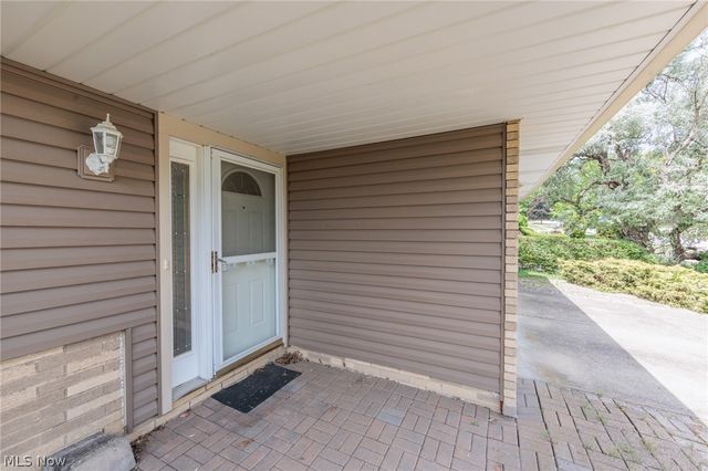 2207 Jacqueline Drive, Parma, OH 44134