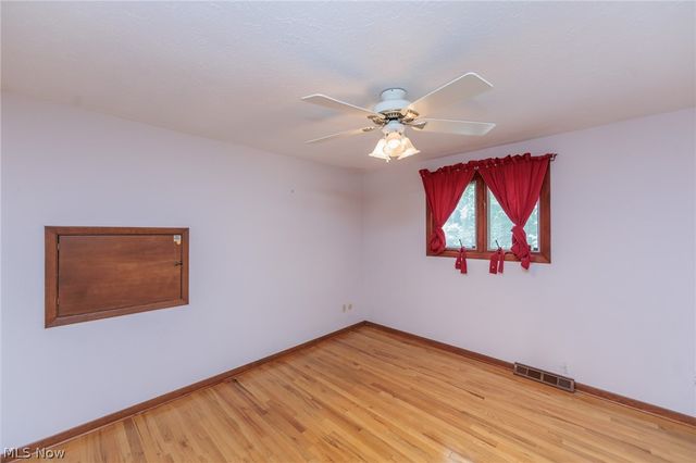 2207 Jacqueline Drive, Parma, OH 44134