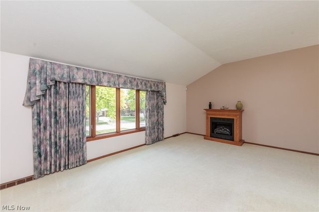 2207 Jacqueline Drive, Parma, OH 44134