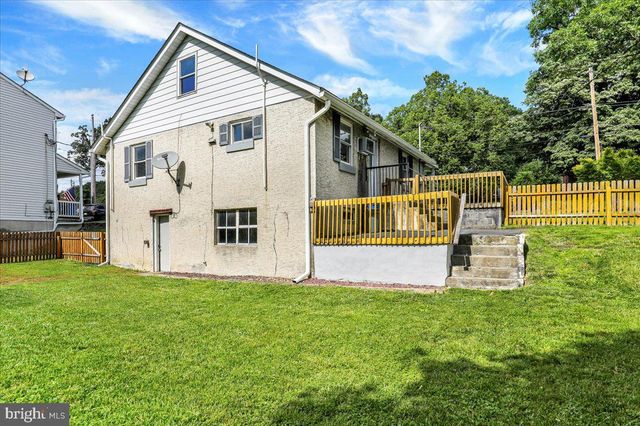 4114 SEFRANKA RD, Temple, PA 19560