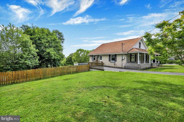 4114 SEFRANKA RD, Temple, PA 19560