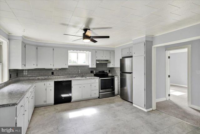 4114 SEFRANKA RD, Temple, PA 19560