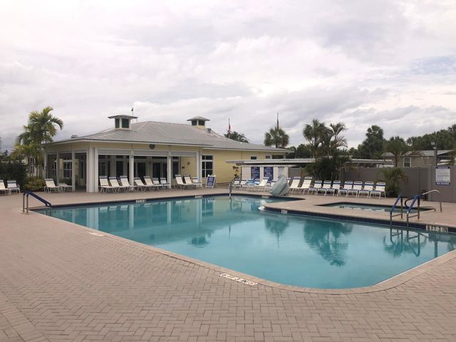 425 Bougainvilla Drive, Deerfield Beach, FL 33442