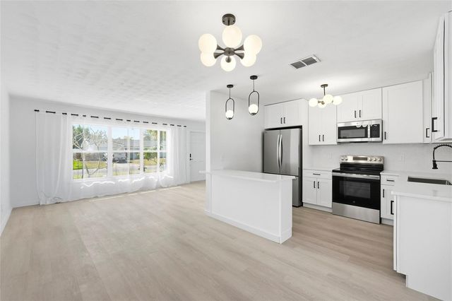 2845 64TH TERRACE S, St Petersburg, FL 33712