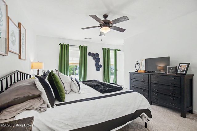 3857 Scarlet Oak Ln, La Grange, KY 40031