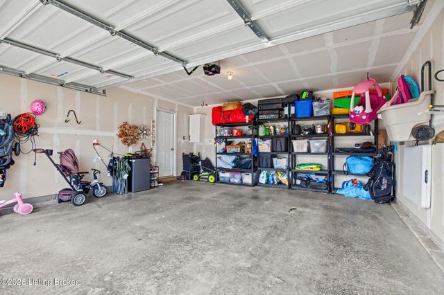 3857 Scarlet Oak Ln, La Grange, KY 40031