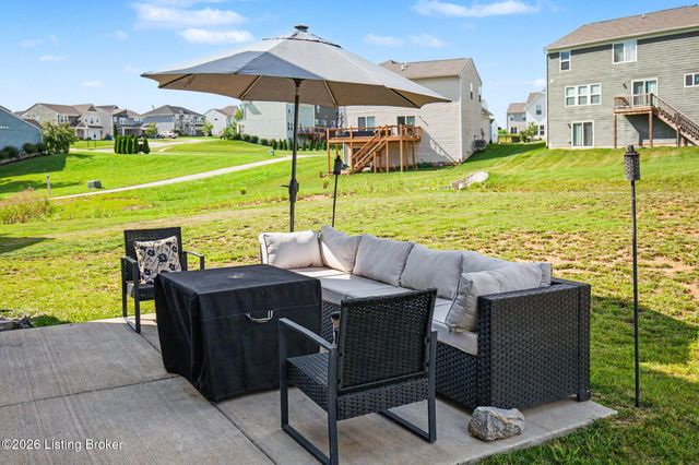 3857 Scarlet Oak Ln, La Grange, KY 40031